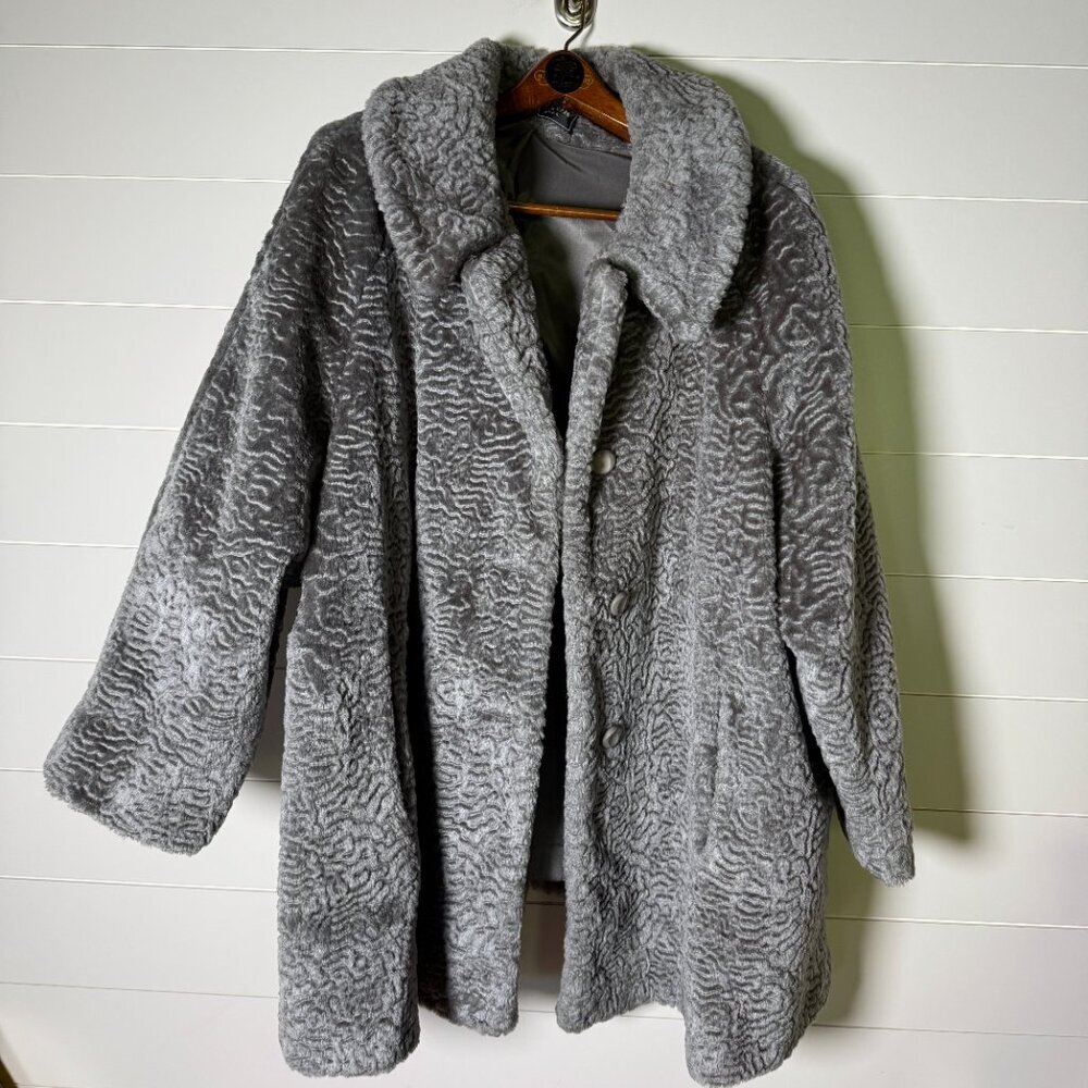 Komitor Textured Union Tag Vintage Coat Gray